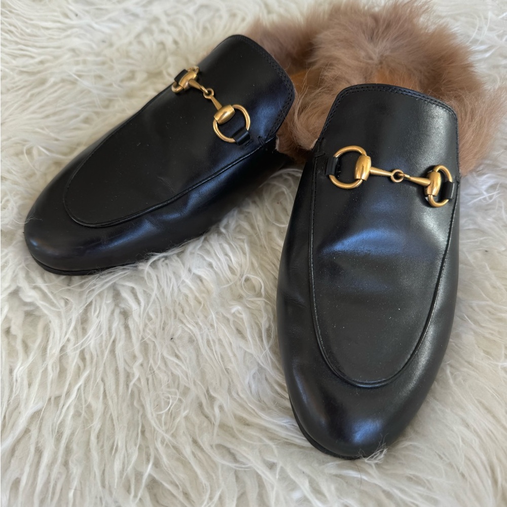 Gucci Princeton Mule, with shearling lining, size 37, excellent condition!